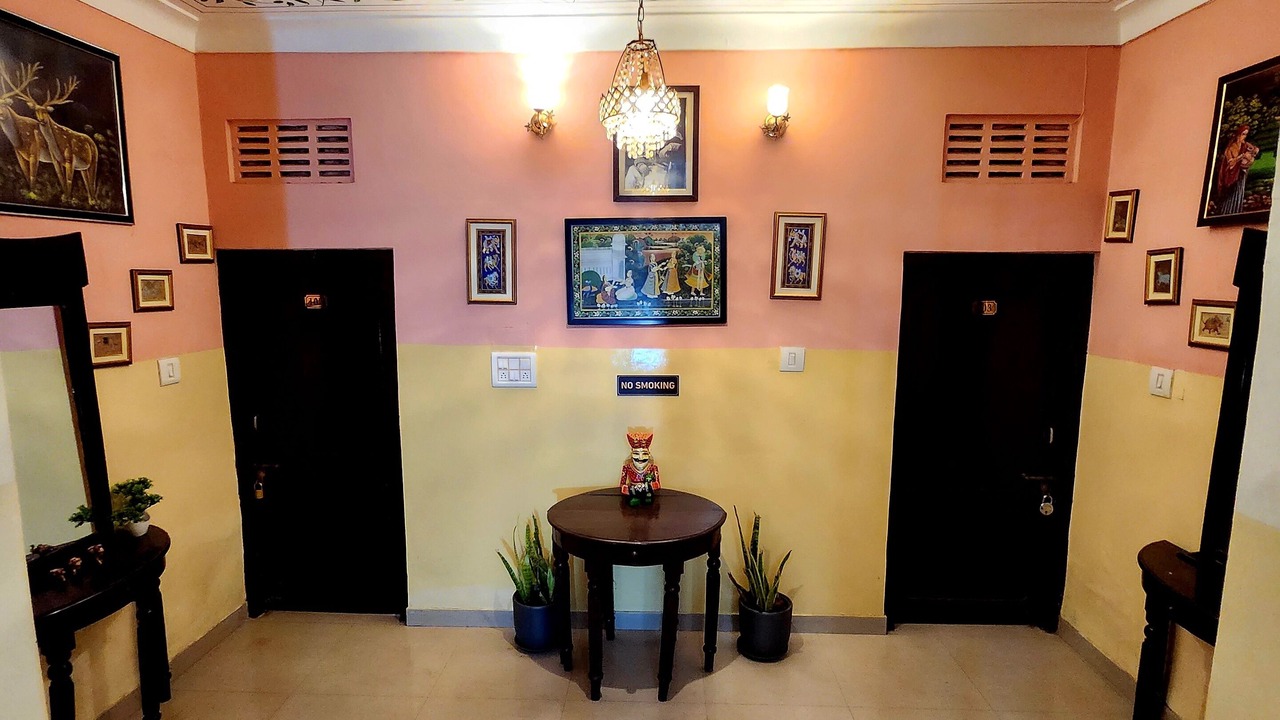 Photo of Livingroom in Udaipur City Centre