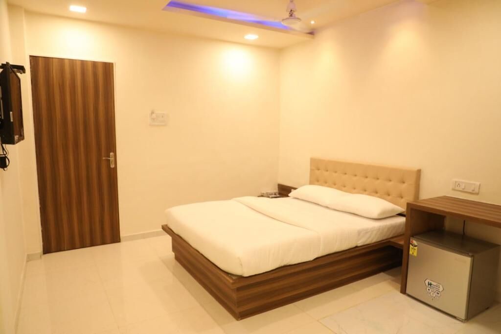 Photo of Bedroom in Jogeshwari East
