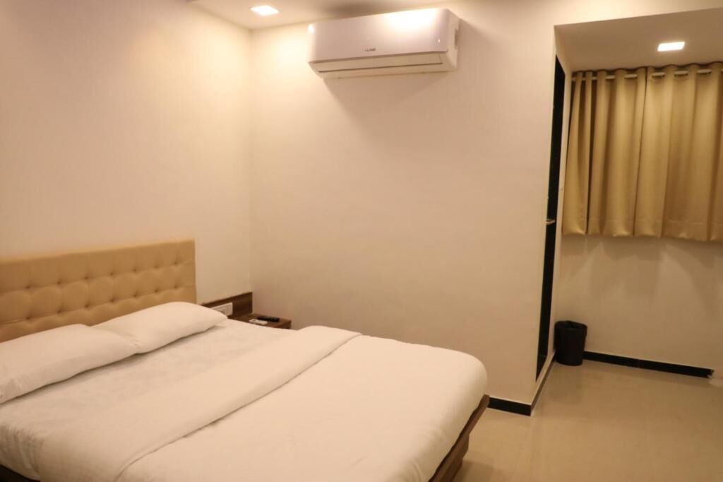 Photo of Bedroom in Jogeshwari East