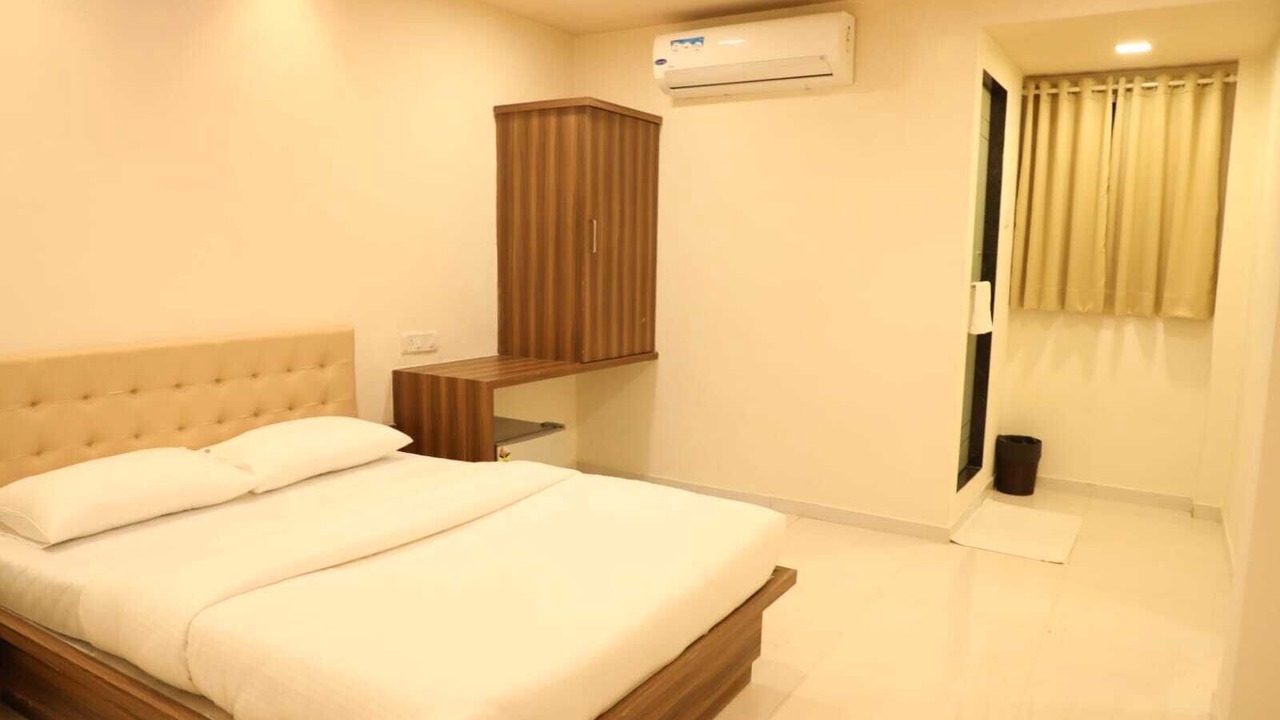 Photo of Bedroom in Jogeshwari East