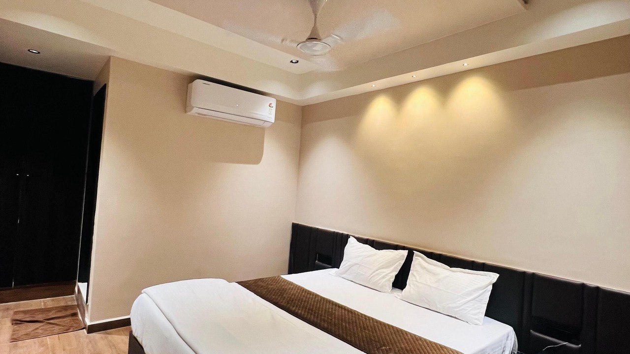 Photo of Bedroom in Udhna