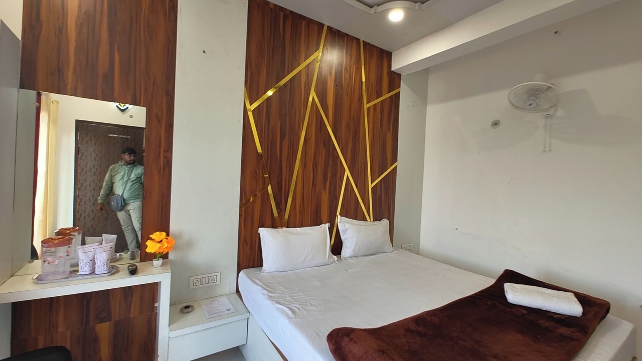 Photo of Bedroom in Nainital