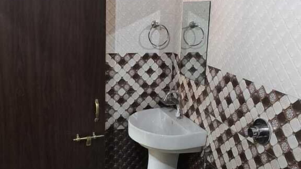Photo of Bathroom in Amar Sagar Pol