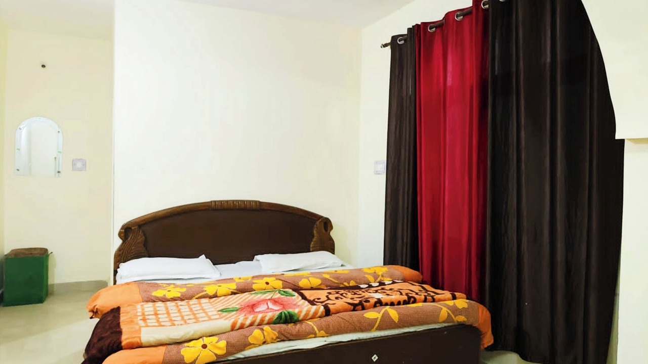 Photo of Bedroom in Dalhousie