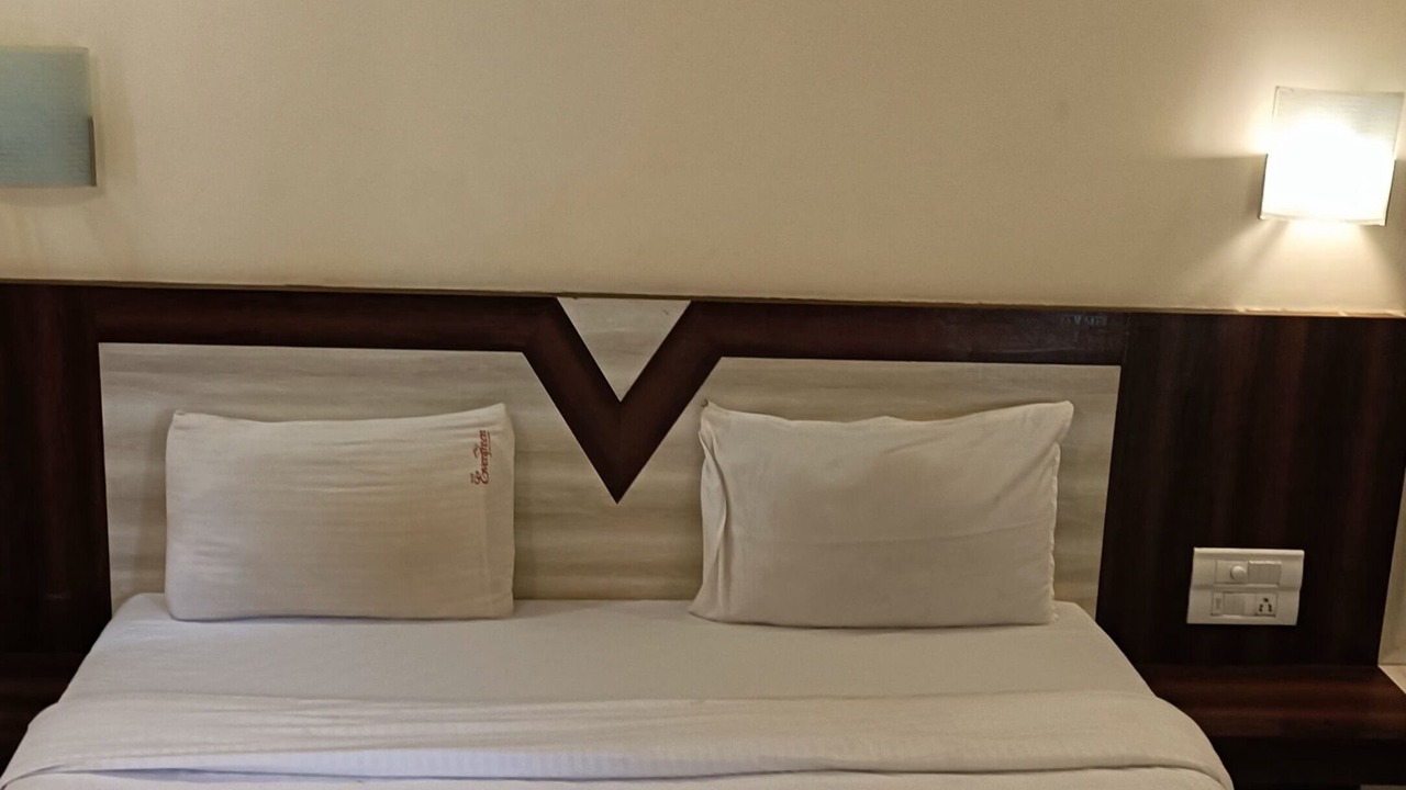 Photo of Bedroom in Mahabaleshwar