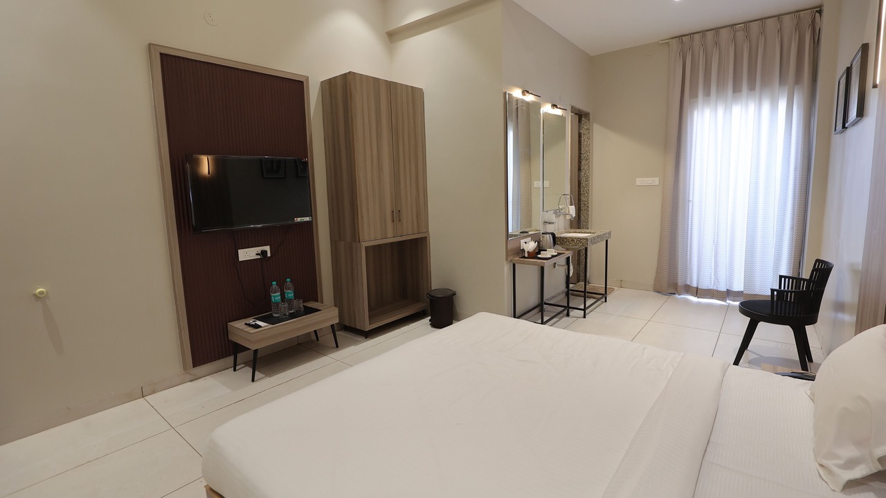 Photo of Bedroom in Latur