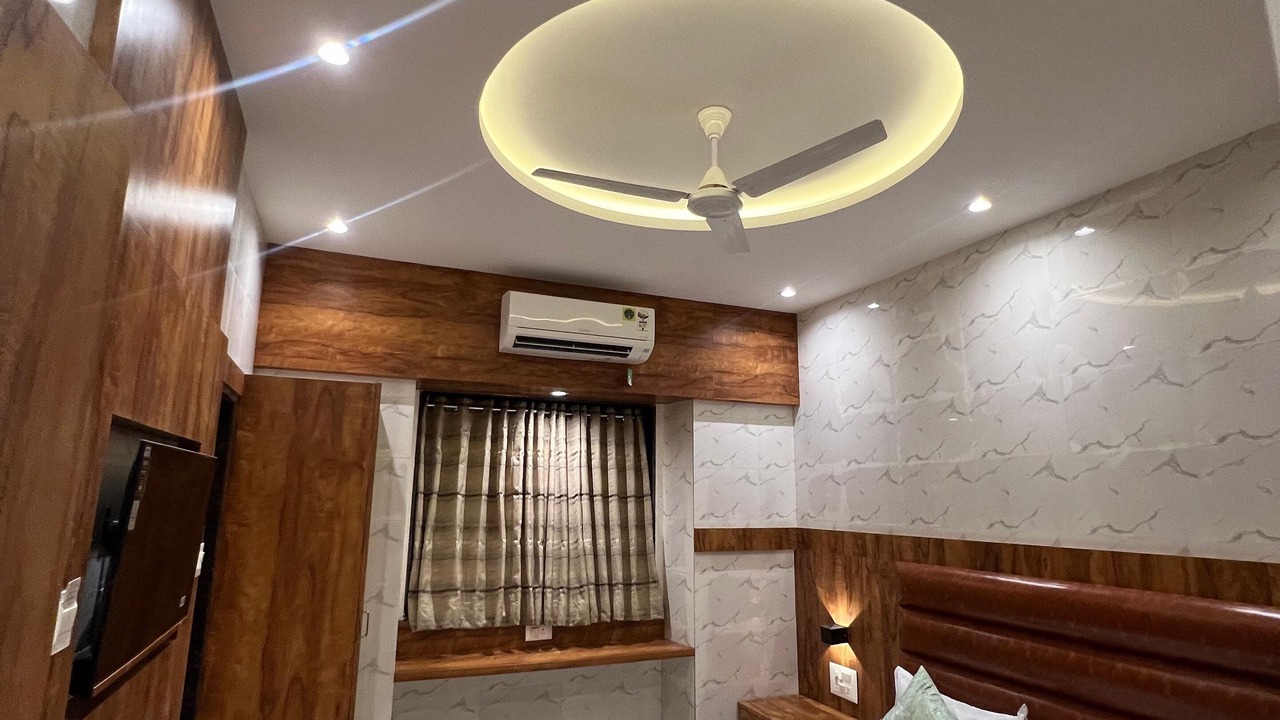 Photo of Bedroom in Girgaon