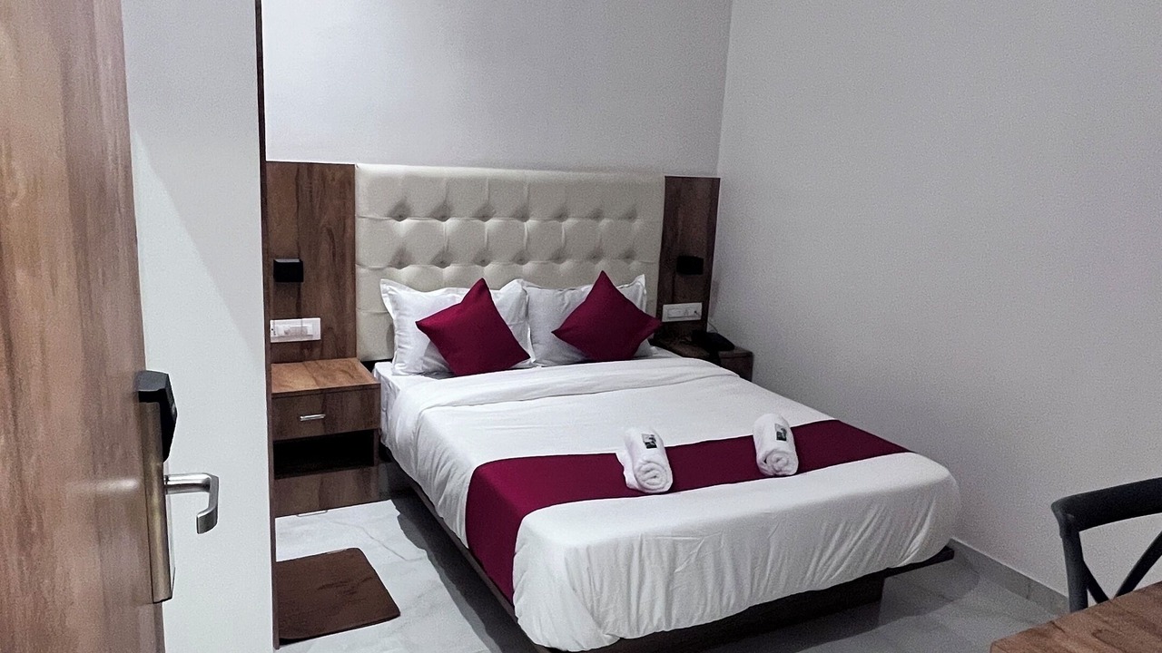 Photo of Bedroom in Girgaon