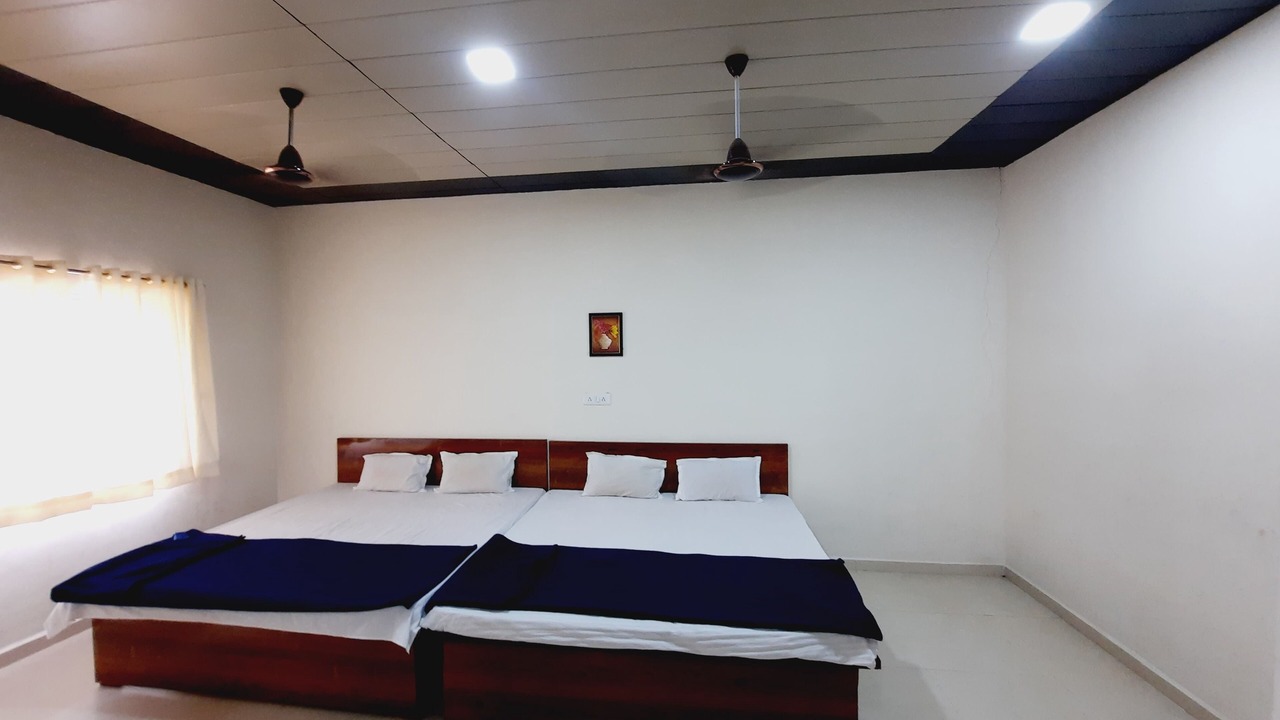Photo of Bedroom in Khalapur