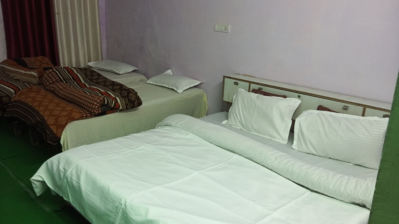 Photo of Bedroom in Lansdowne