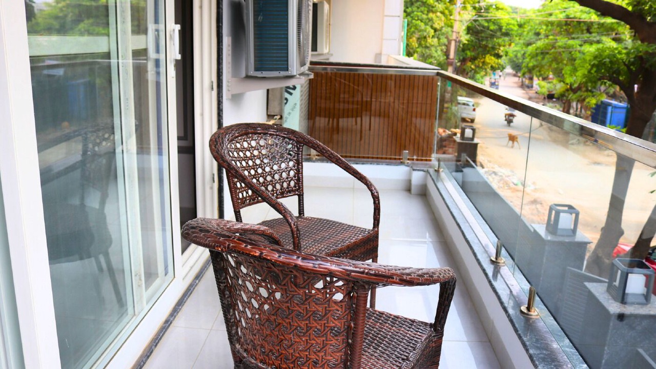 Photo of Patio Balcony in DLF Phase 3