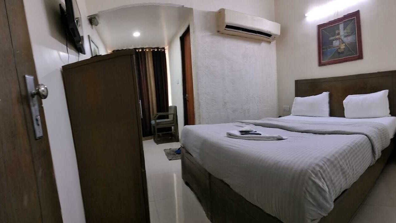 Photo of Bedroom in Surat