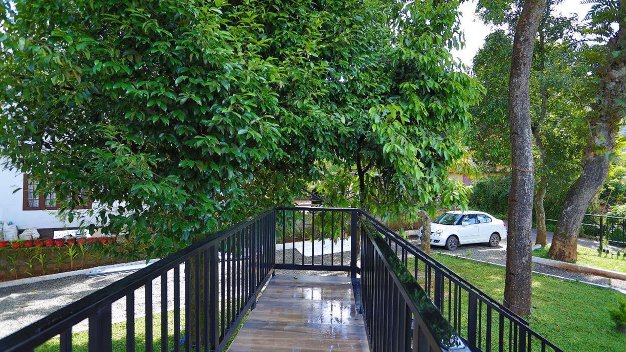 Photo of Patio Balcony in Udumbanchola