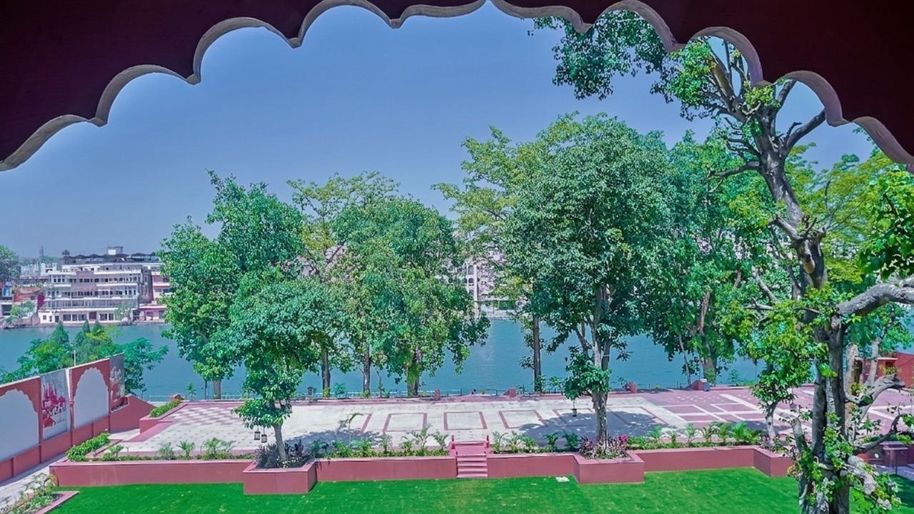 Photo of Bedroom in Haridwar