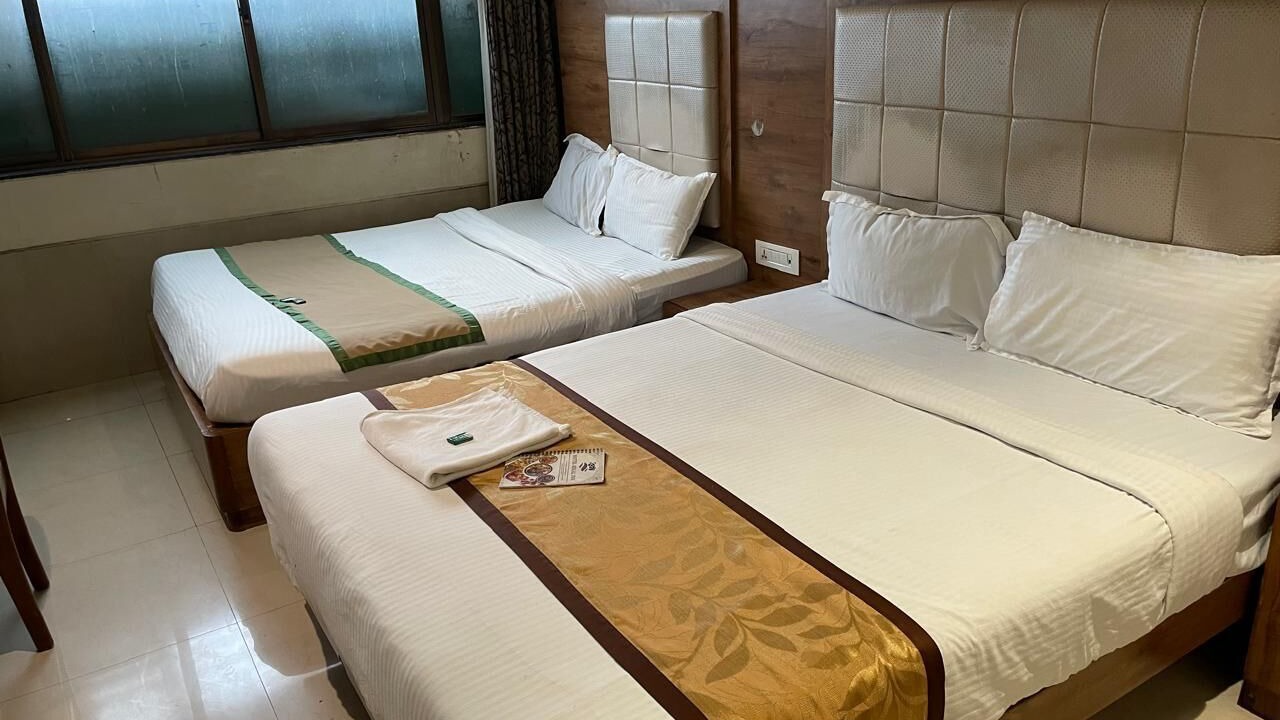 Photo of Bedroom in Vile Parle