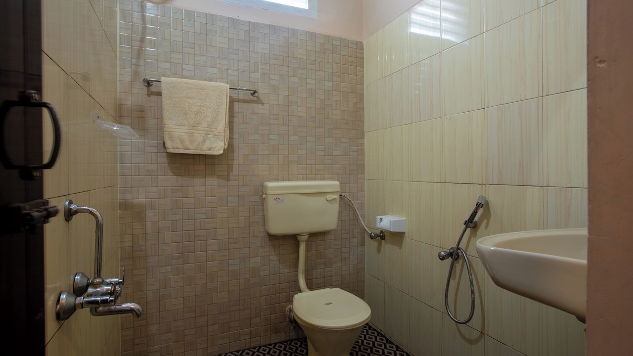 Photo of Bathroom in Valparai