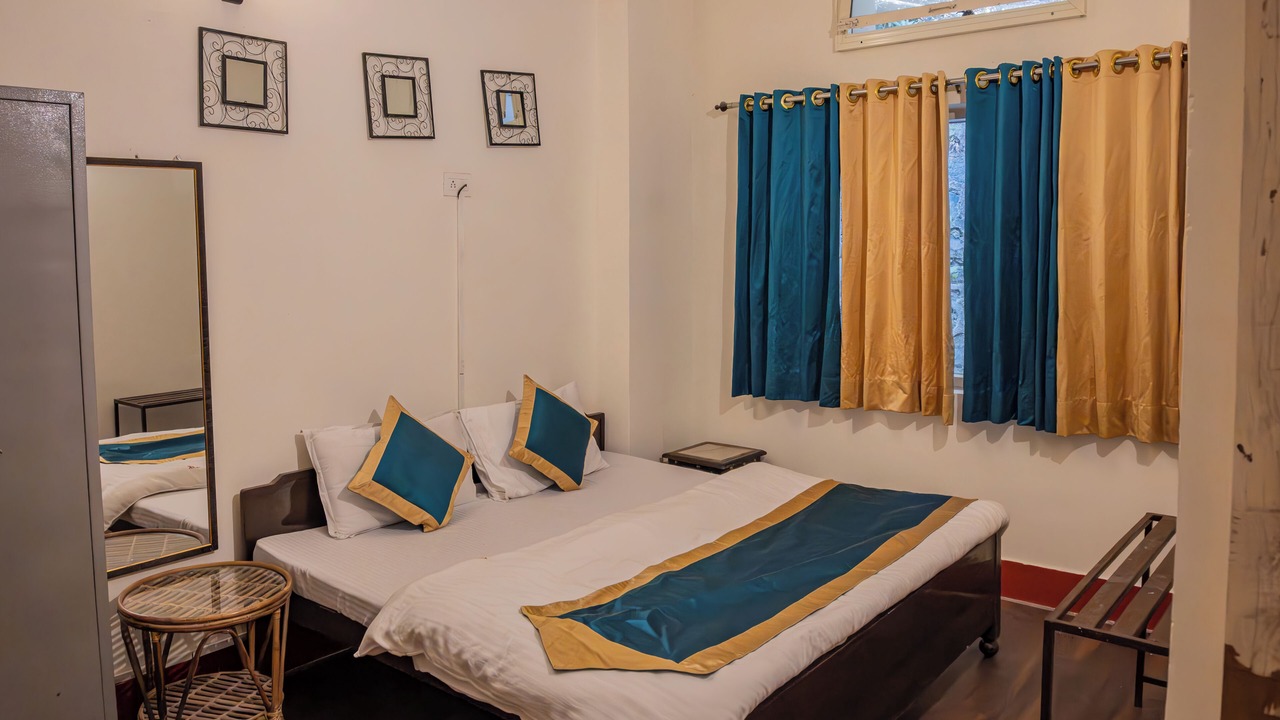 Photo of Bedroom in Bhimtal