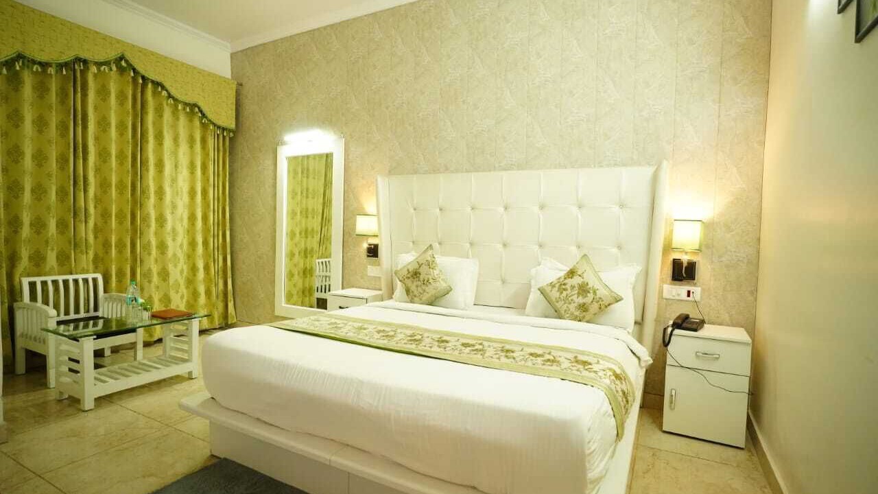 Photo of Bedroom in Kashipur