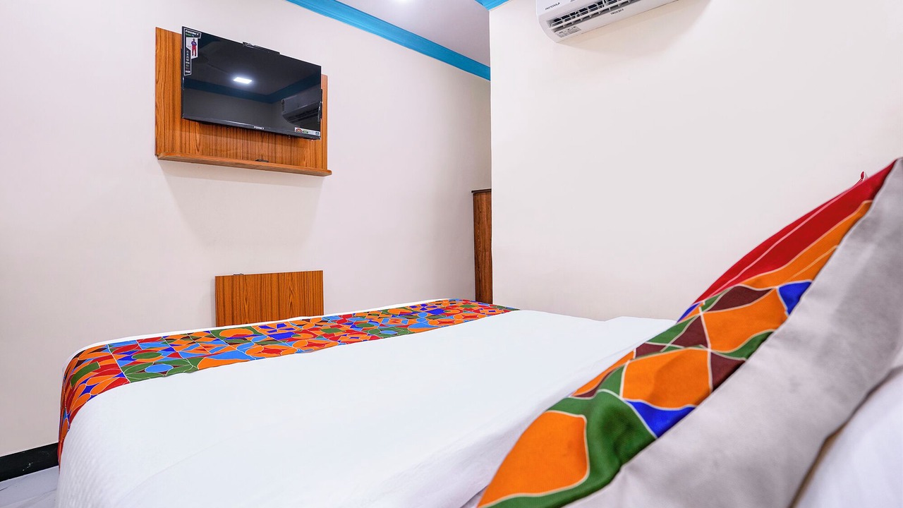 Photo of Bedroom in Malad West