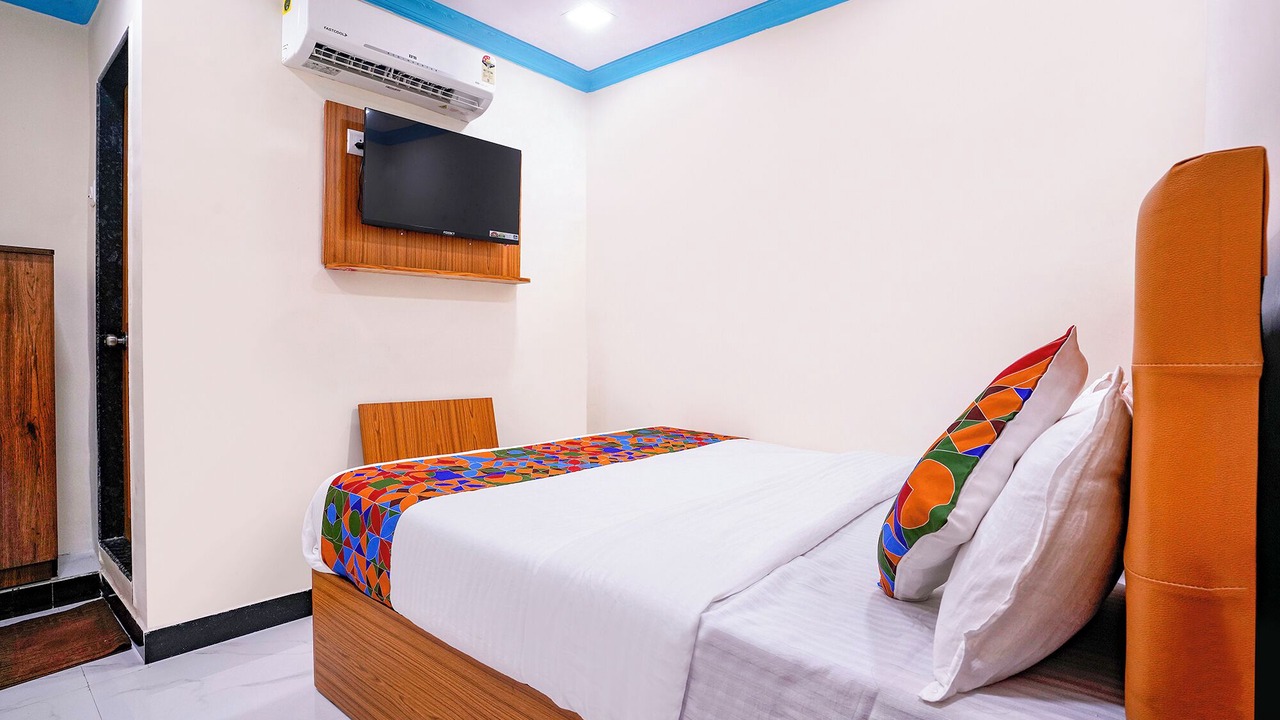 Photo of Bedroom in Malad West