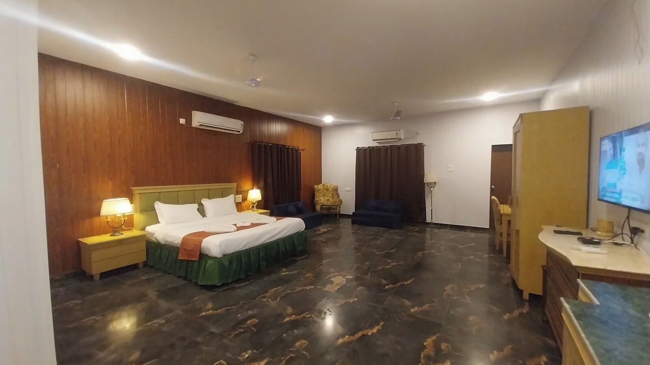 Photo of Bedroom in Ratnagiri