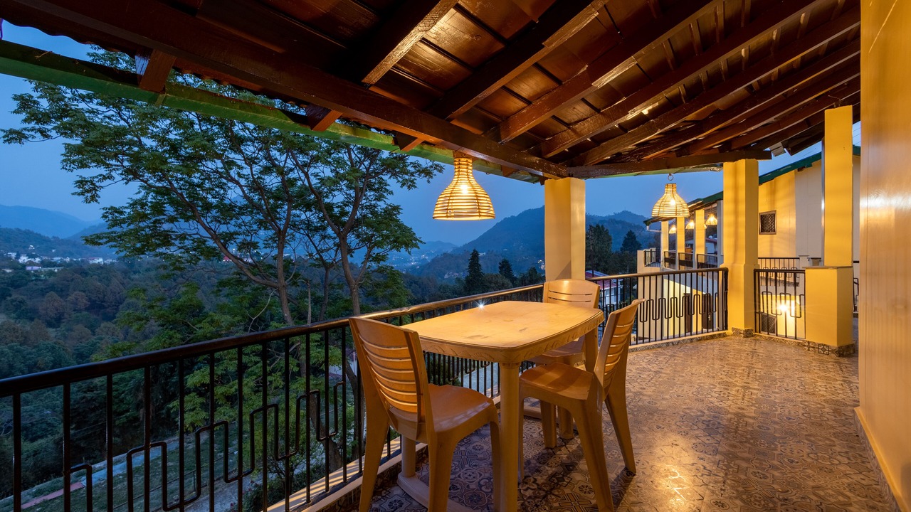 Photo of Livingroom in Bhimtal