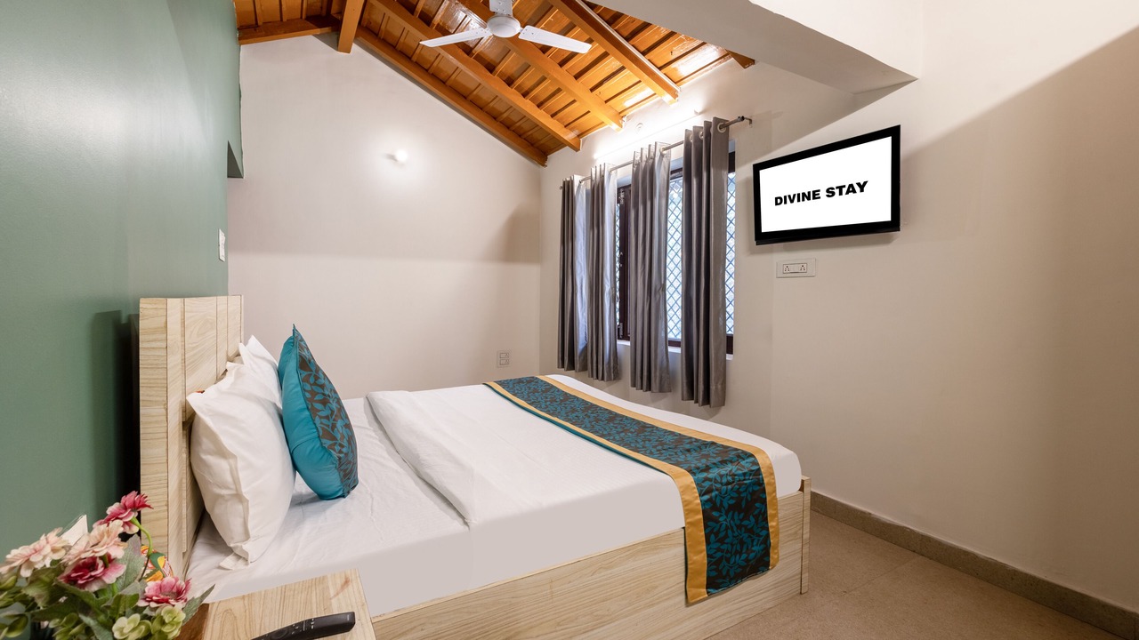 Photo of Bedroom in Bhimtal