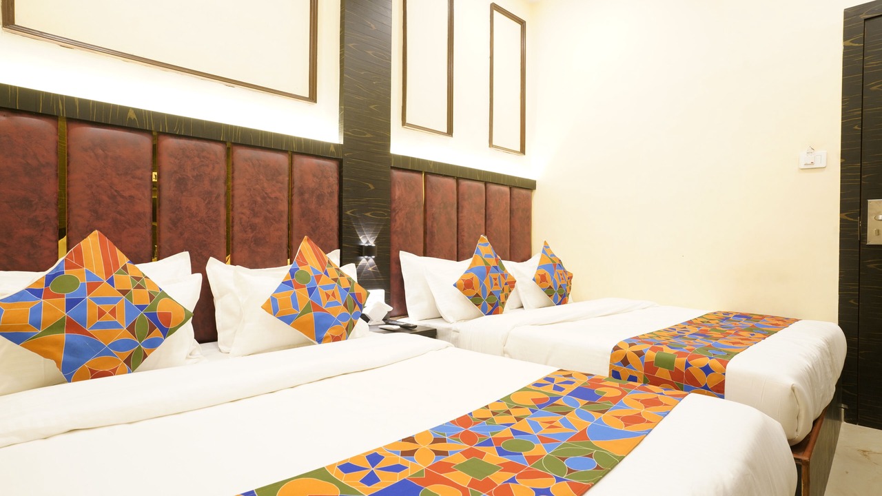 Photo of Bedroom in Vile Parle