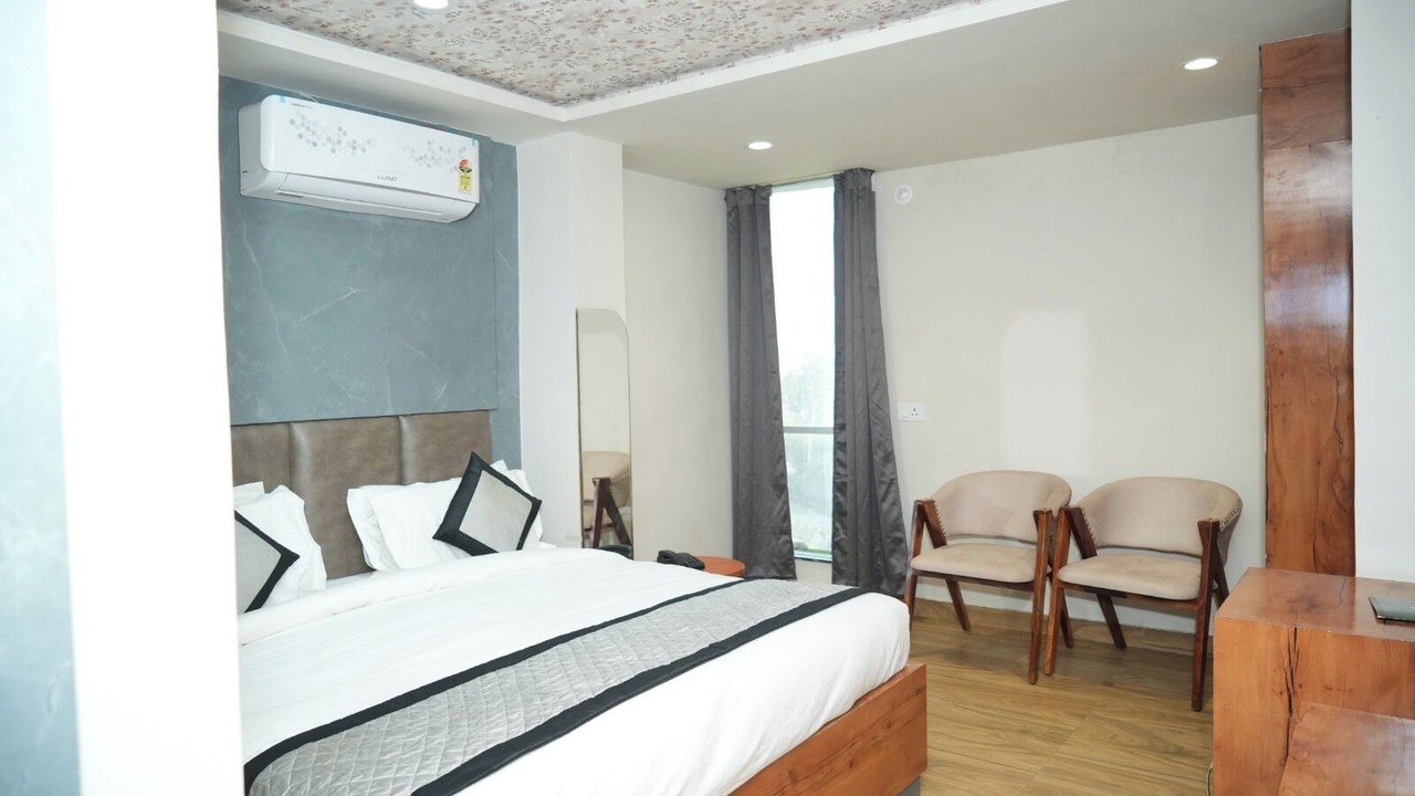 Photo of Bedroom in Bharatpur