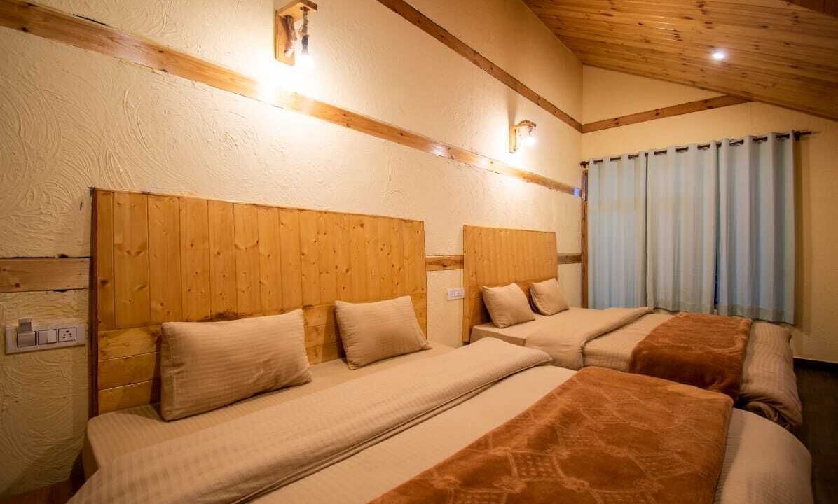 Photo of Bedroom in Jibhi