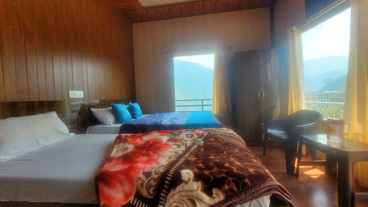 Photo of Bedroom in Narainkoti