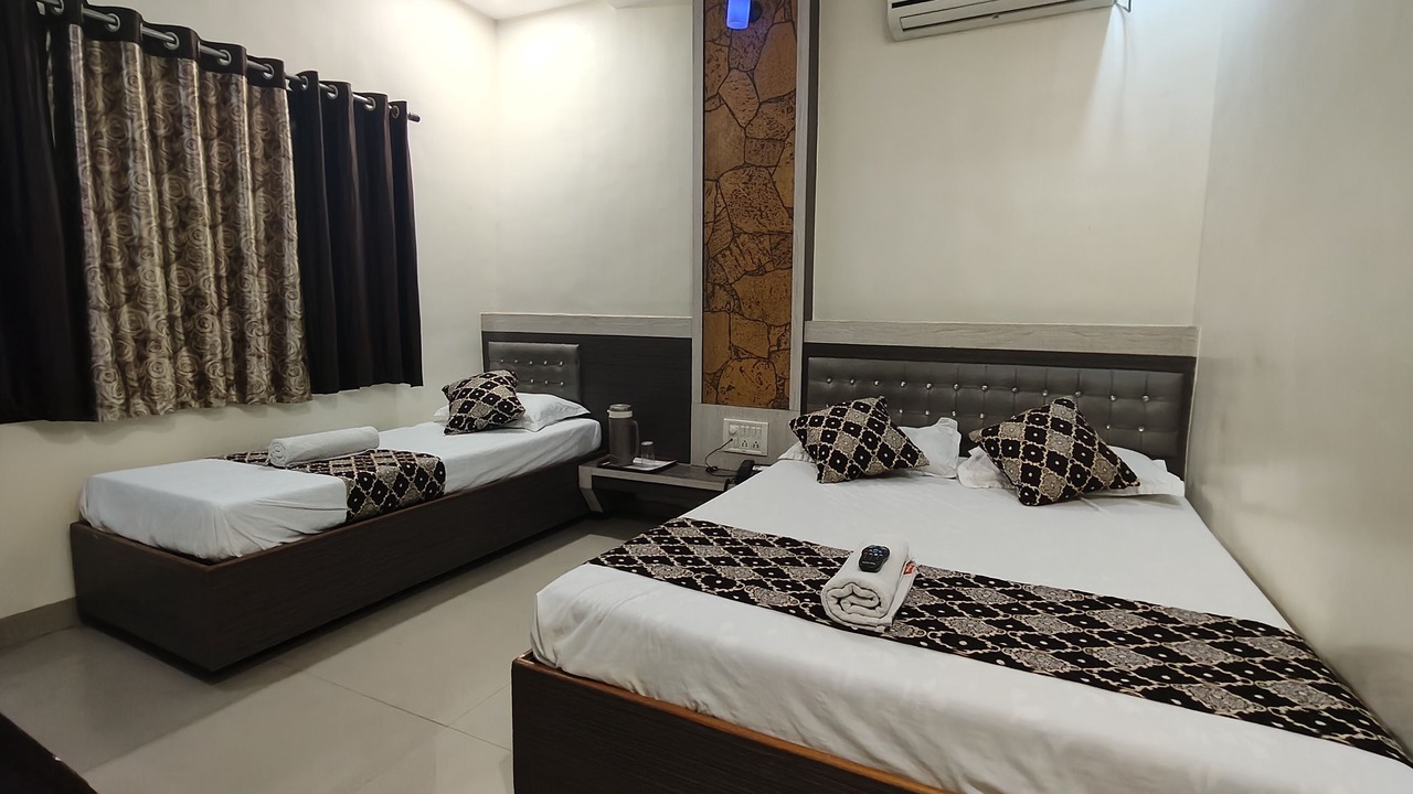 Photo of Bedroom in Shirdi