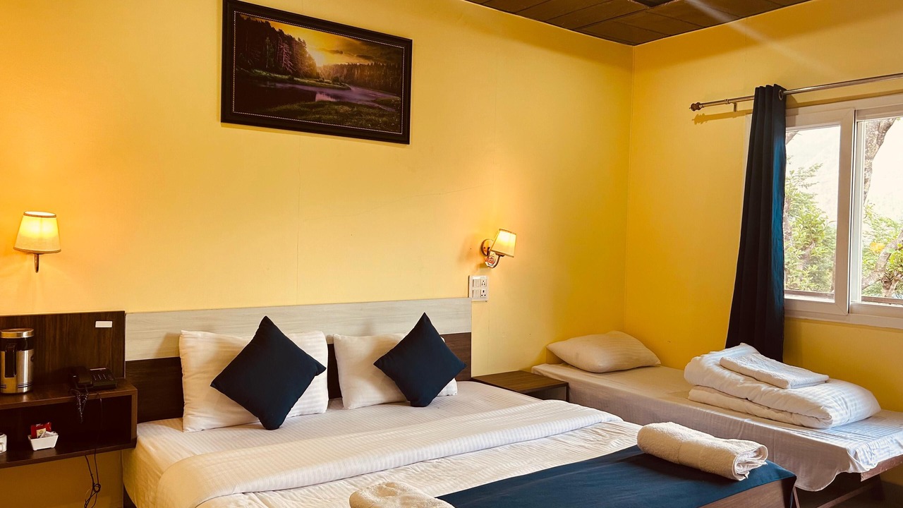 Photo of Bedroom in Narainkoti