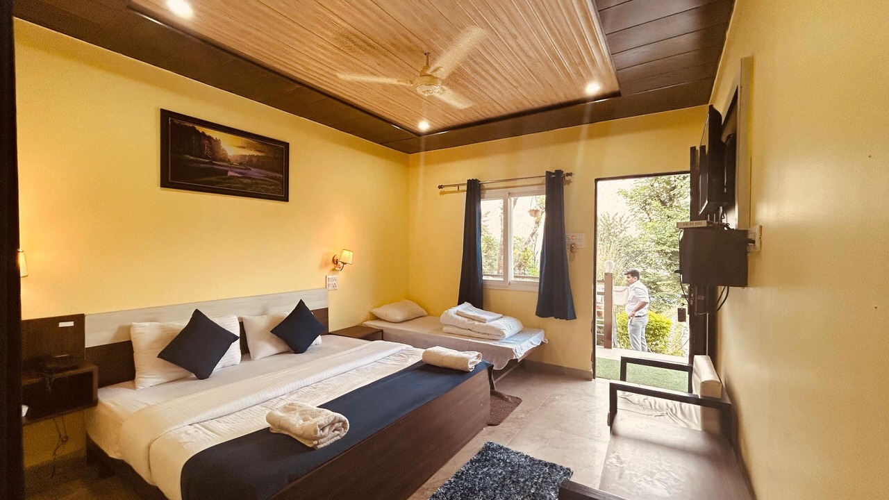 Photo of Bedroom in Narainkoti