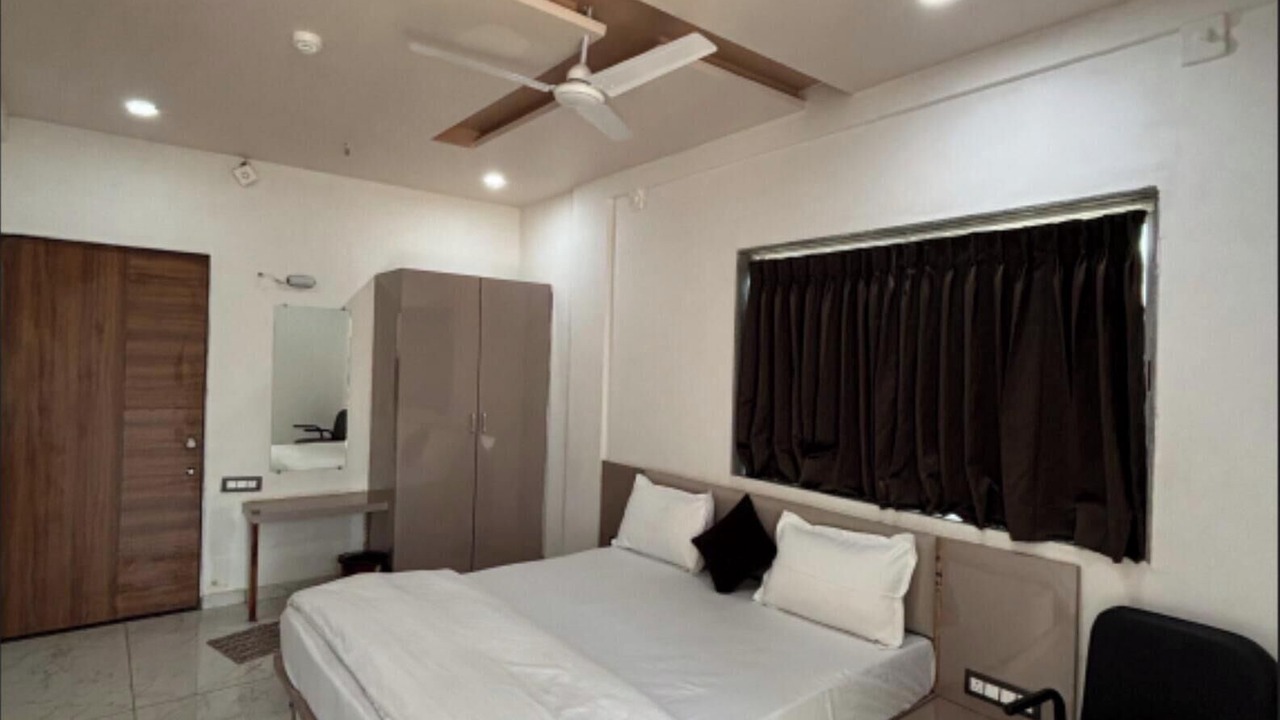 Photo of Bedroom in Rajpipla