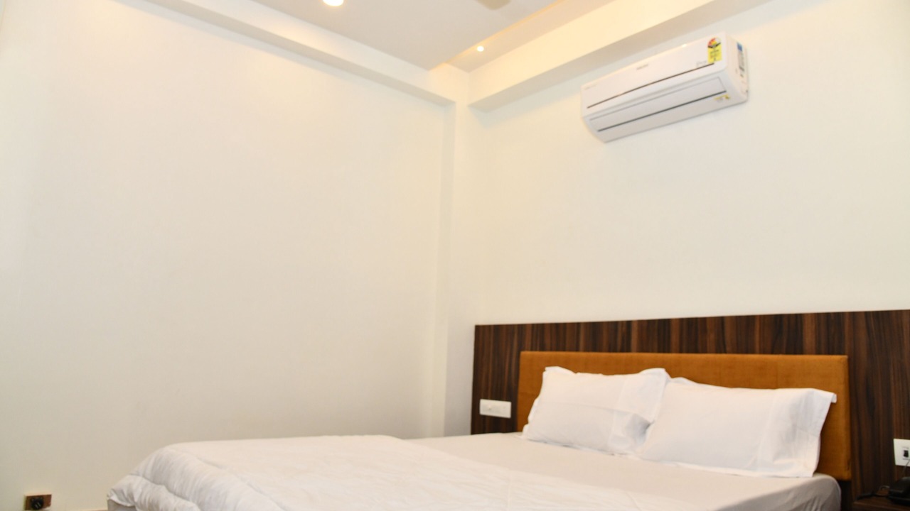 Photo of Bedroom in Abu Road