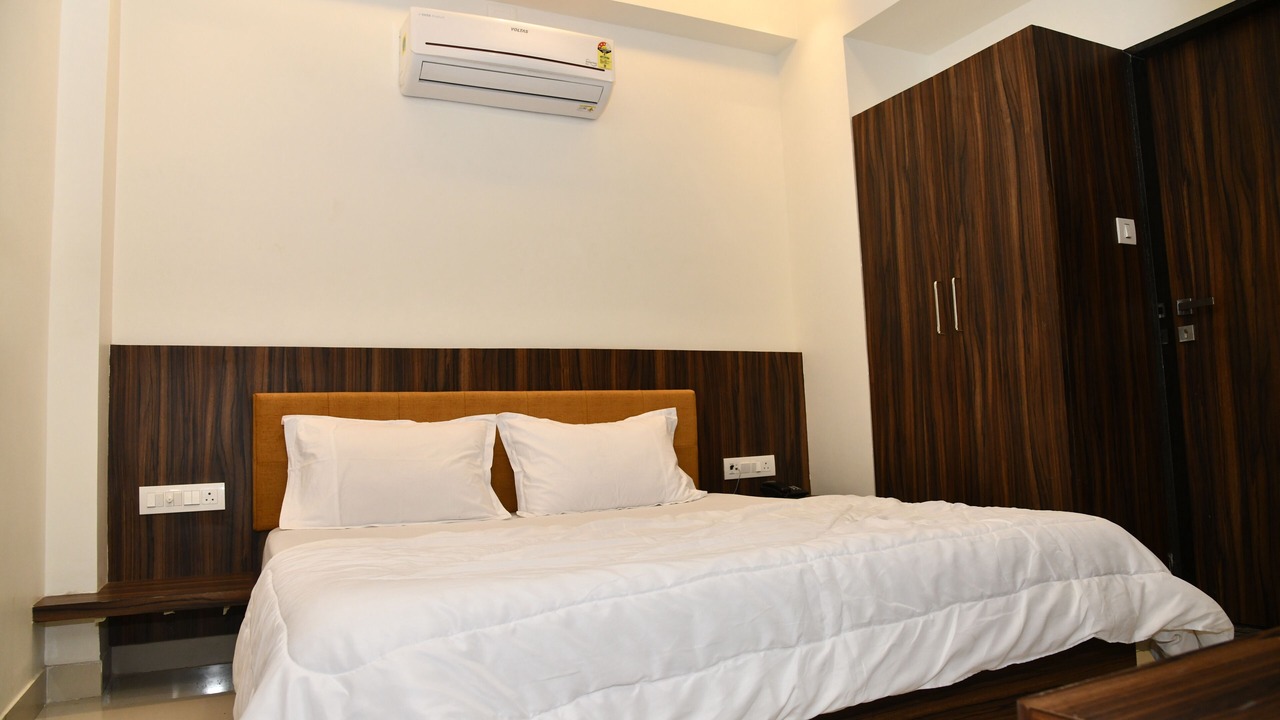 Photo of Bedroom in Abu Road