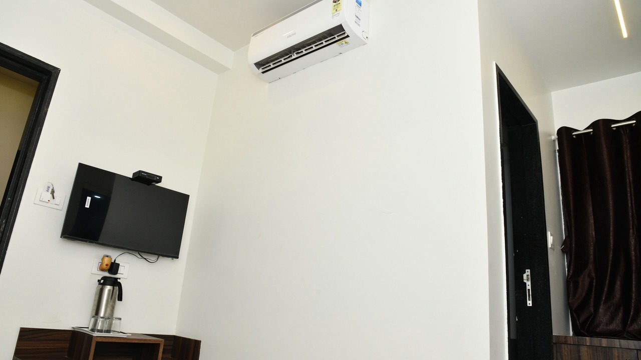 Photo of Bedroom in Abu Road