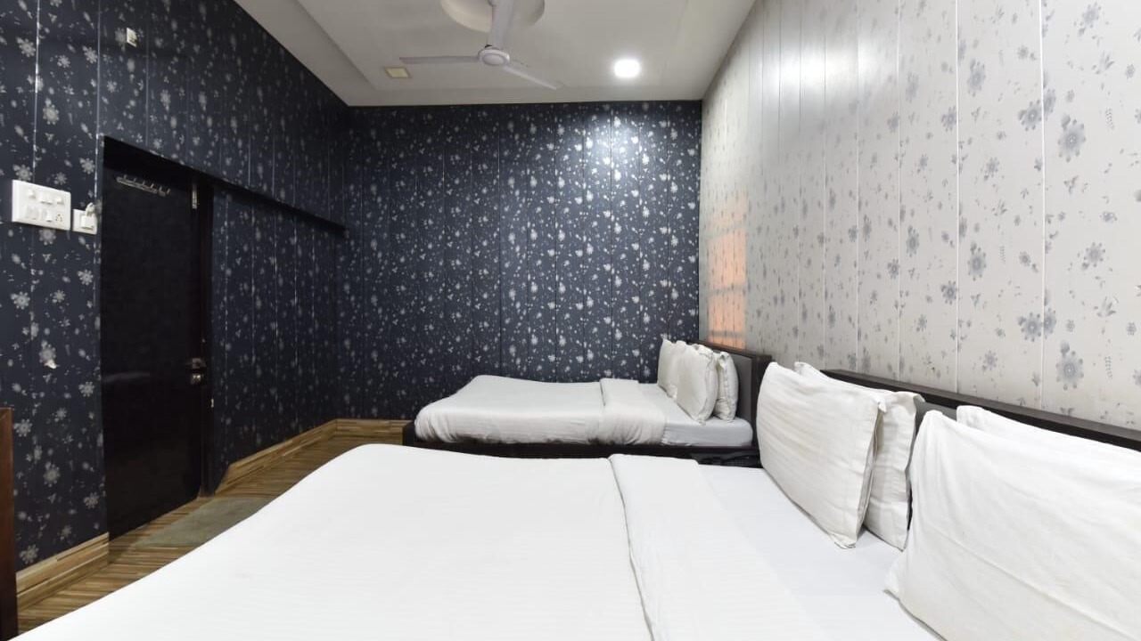 Photo of Bedroom in Mount Abu