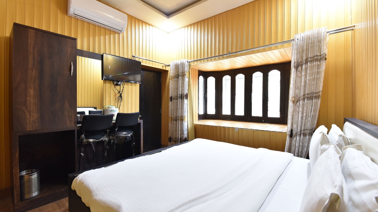 Photo of Bedroom in Mount Abu