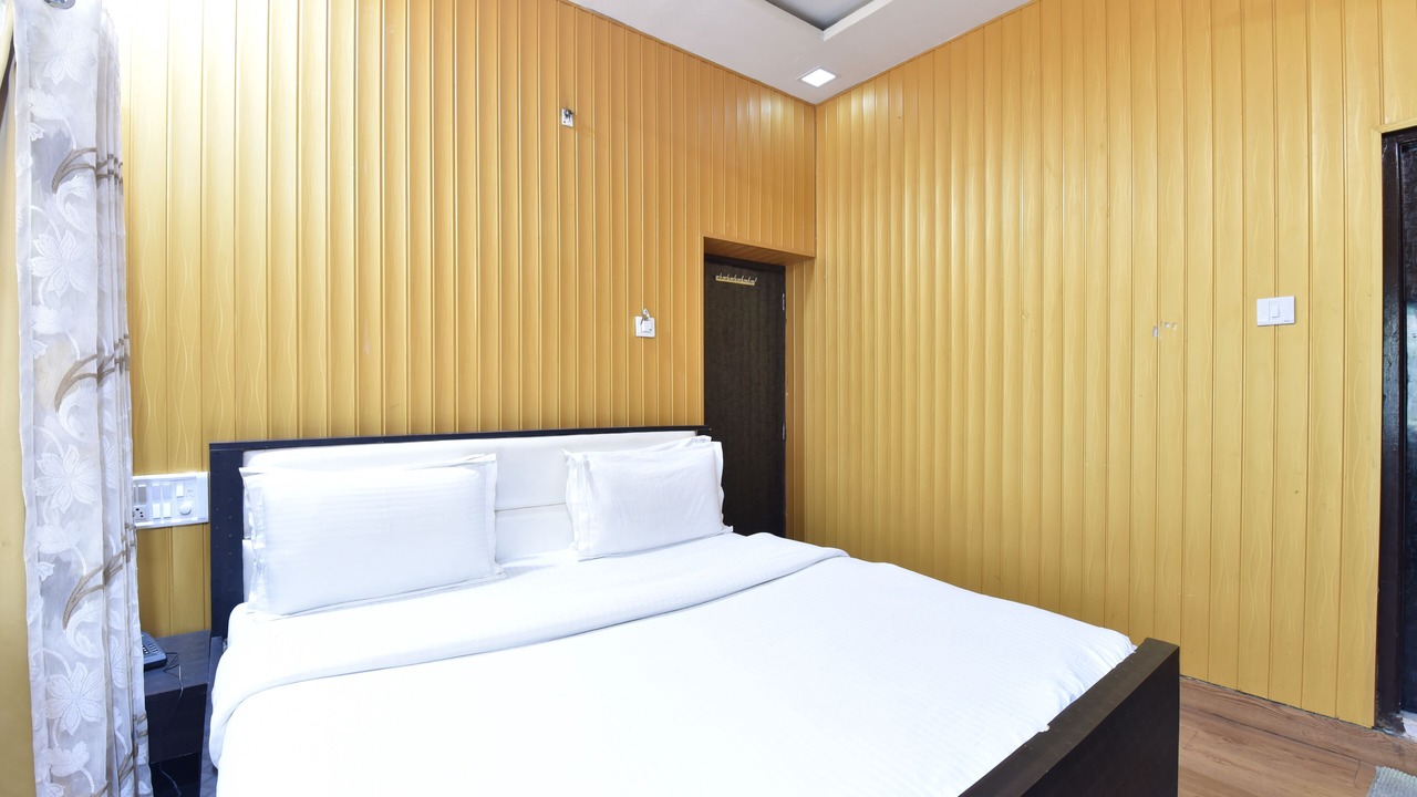 Photo of Bedroom in Mount Abu