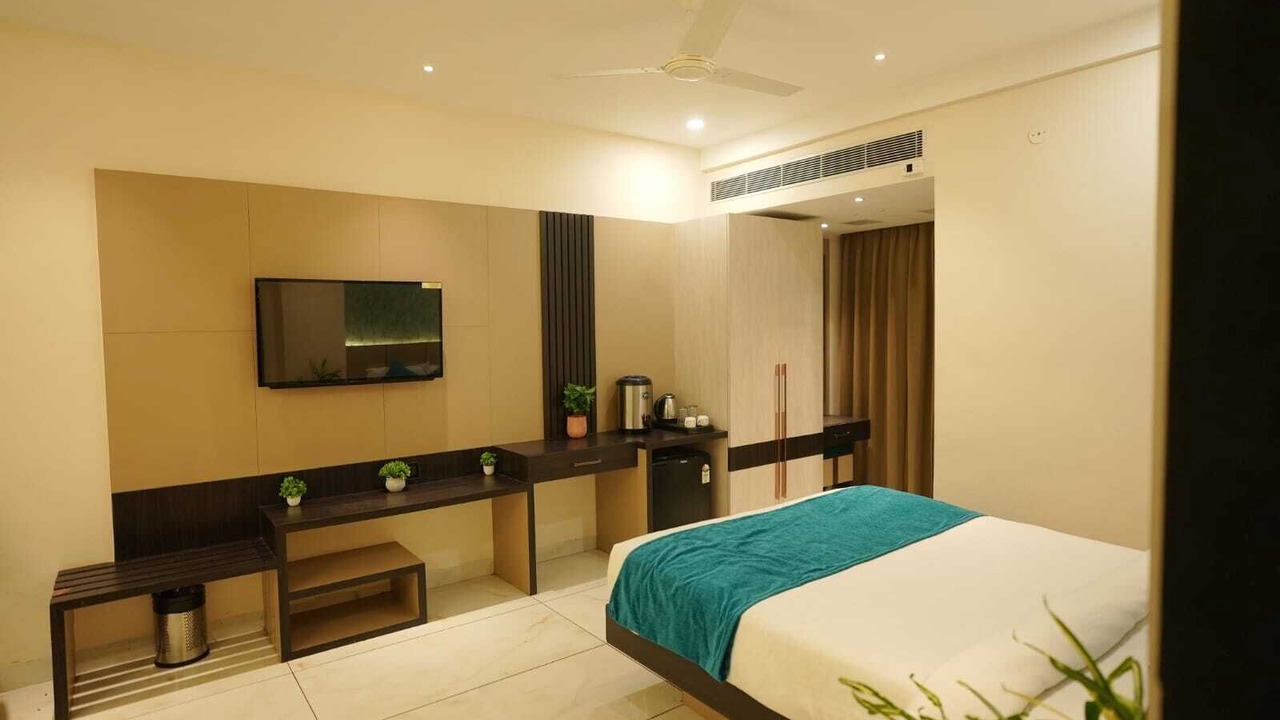 Photo of Bedroom in Bhopal