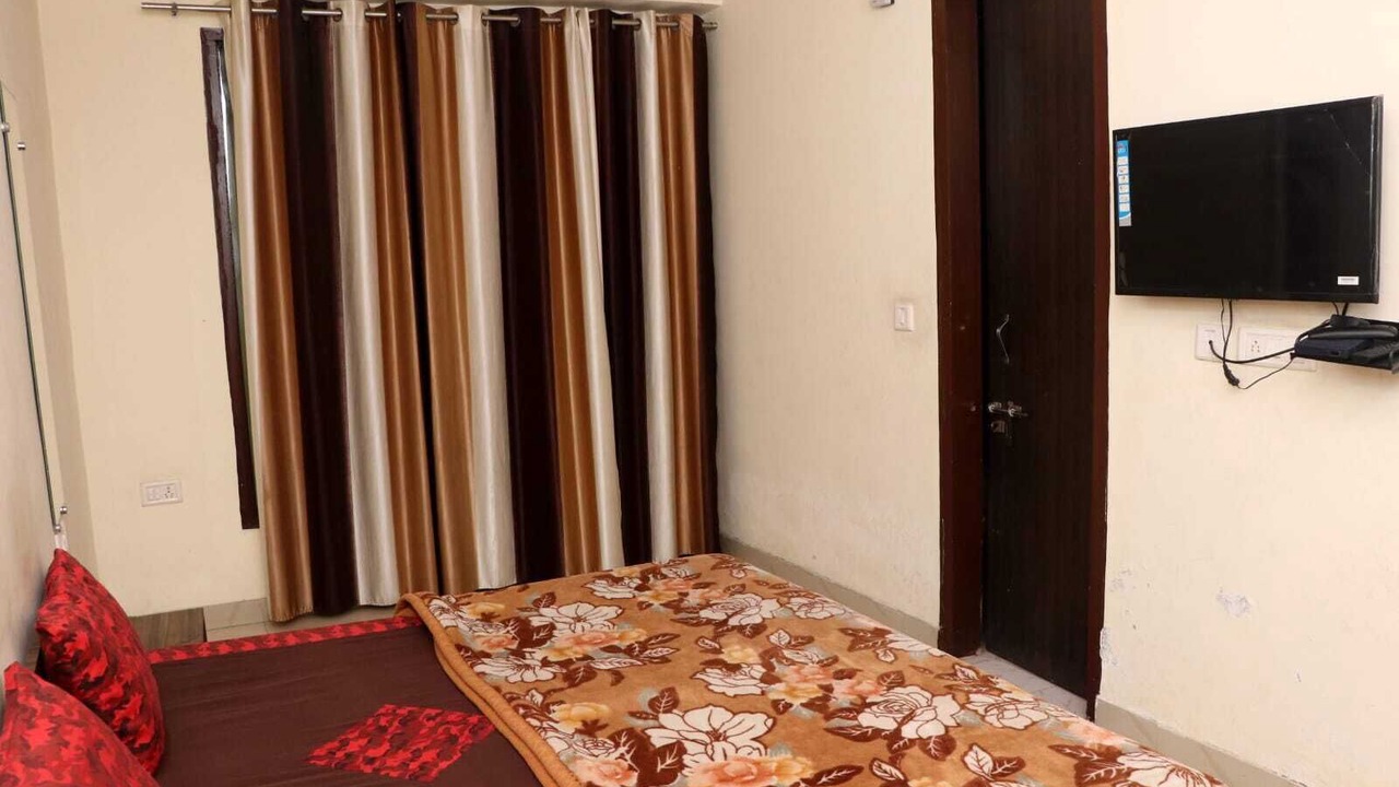 Photo of Bedroom in Haridwar