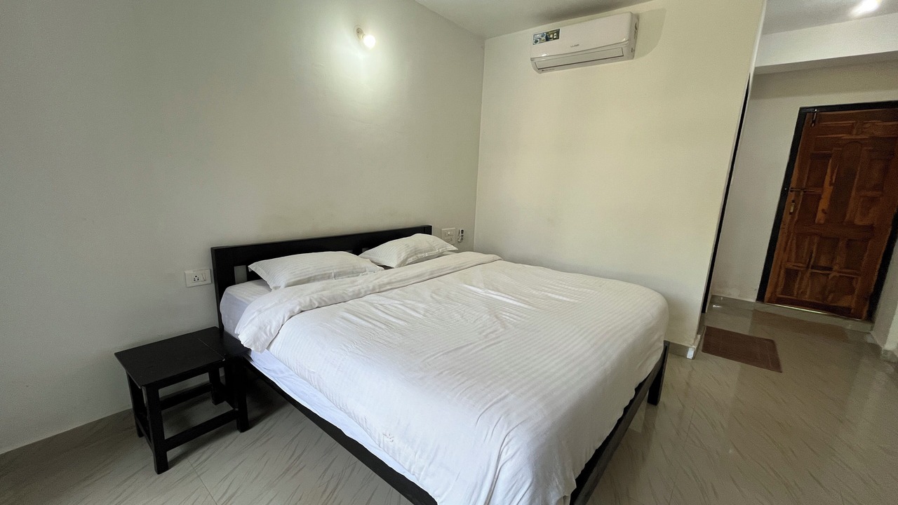 Photo of Bedroom in Morjim