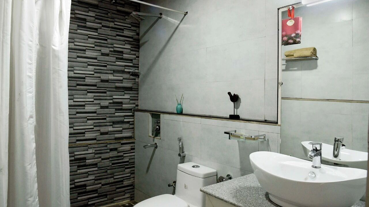 Photo of Bathroom in Valparai