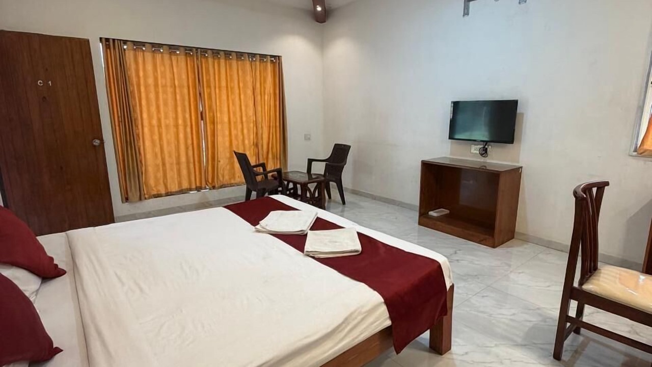 Photo of Bedroom in Mahabaleshwar