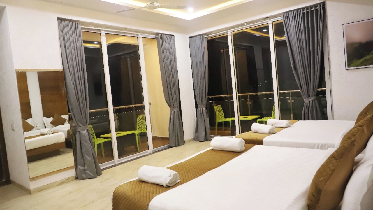 Photo of Bedroom in Mahabaleshwar