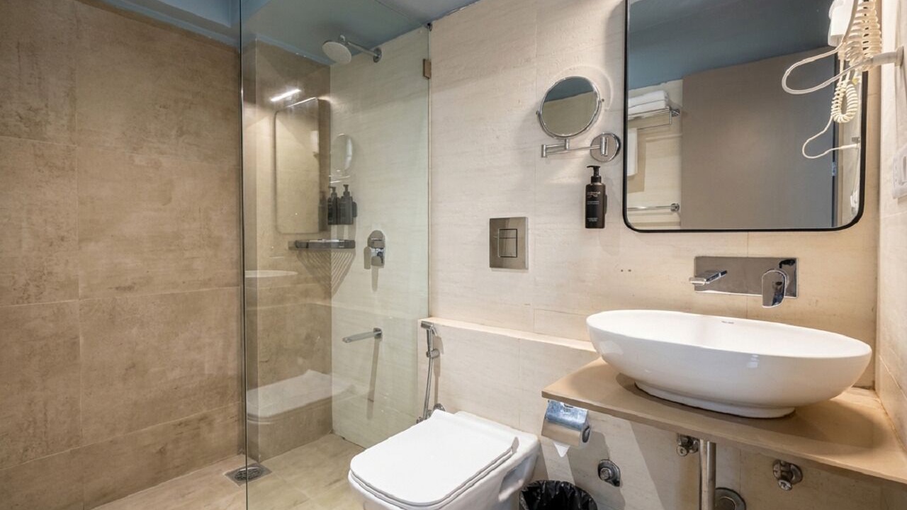 Photo of Bathroom in Juhu