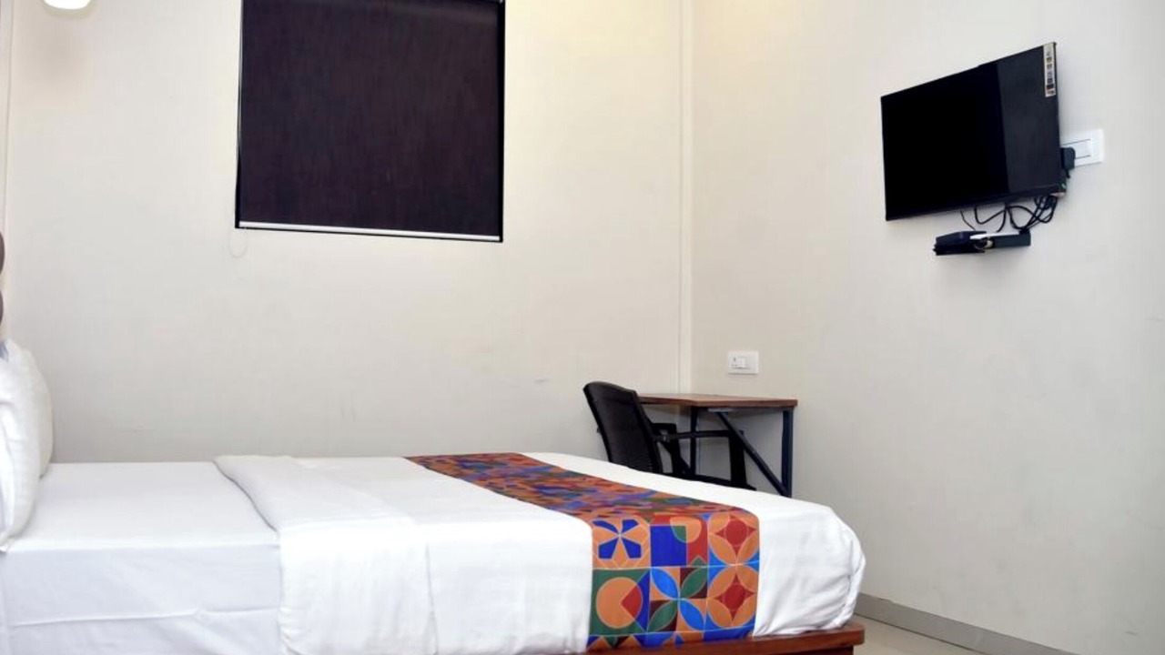 Photo of Bedroom in J B Nagar