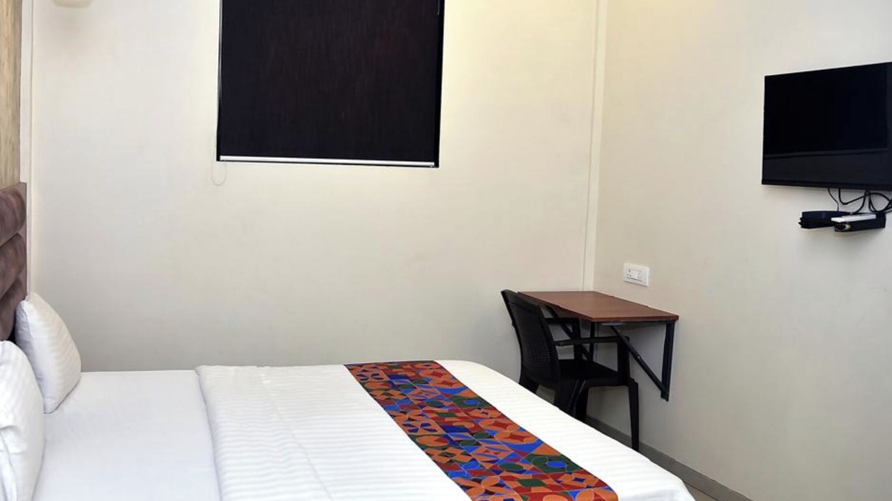 Photo of Bedroom in J B Nagar
